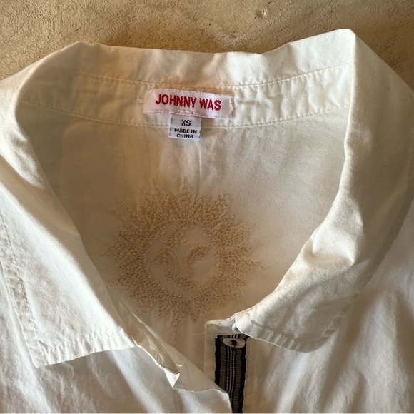 Johnny Was Poplin Relaxed Pocket Button Down Shirt Small - Picture 11 of 12